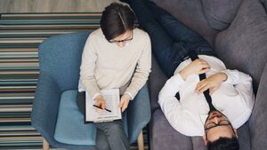 Mehr über den Artikel erfahren Kann man auch Psycholog/in per Fernstudium werden?